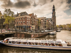 2023年荷兰本科留学申请时间规划