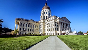 美国<em>赫经</em><em>大学</em><em>阿</em><em>克伦</em><em>分校</em>申请条件：雅思成绩要求多少分