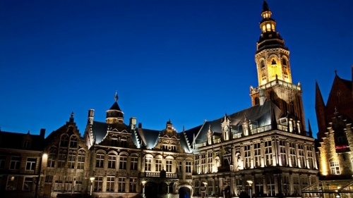 加拿大就业移民，我推荐你范莎学院！