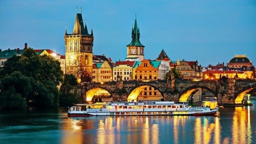 欧阳<em>娜</em><em>娜</em>什么时候上大学