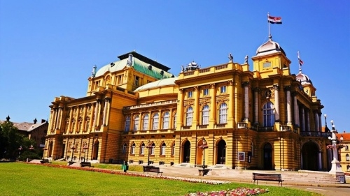 美国丹佛大学2022年qs世界大学排名是第几名？