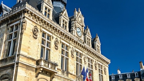 英国赫特福德大学2022年qs世界大学排名第几名？