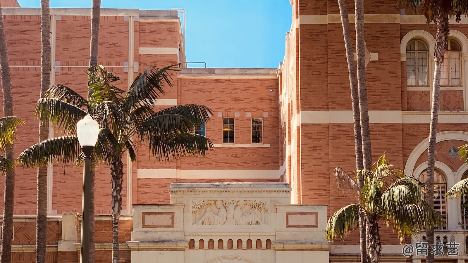 德国留学慕尼黑工业大学费用多少