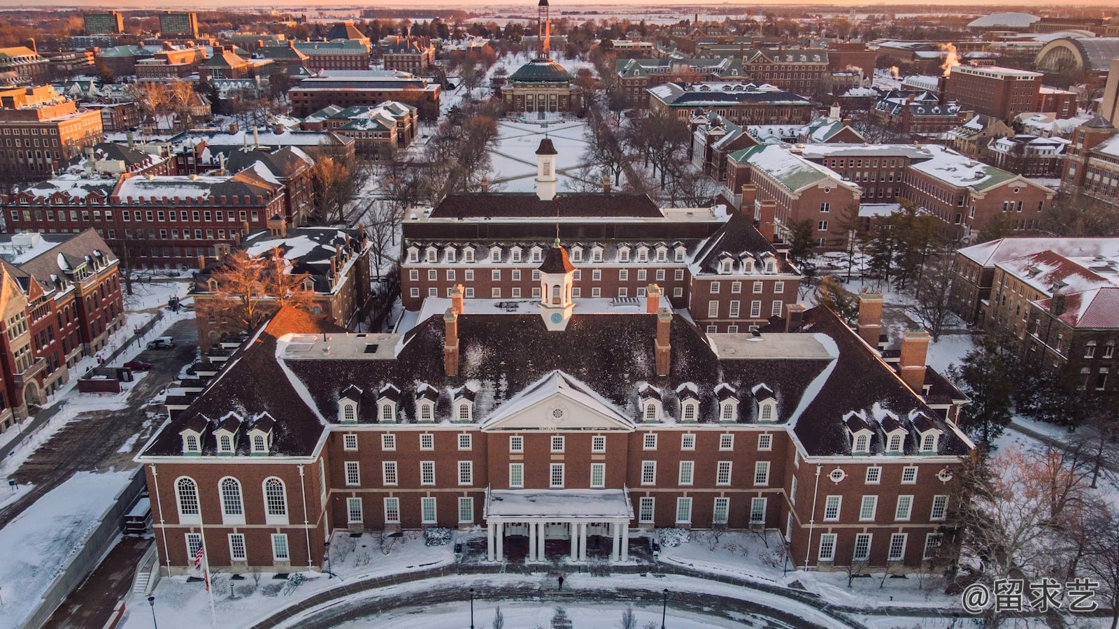 英国利兹大学的商学院怎么样