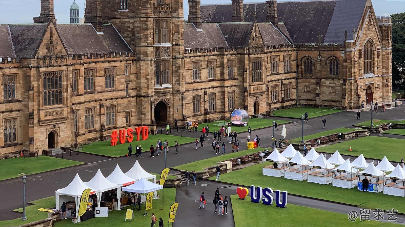 英国和澳大利亚的大学相比美国那个更容易进和毕业