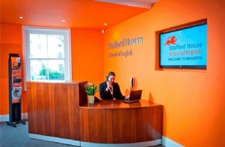StaffordHouse英语学校