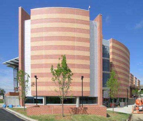 美国巴里大学