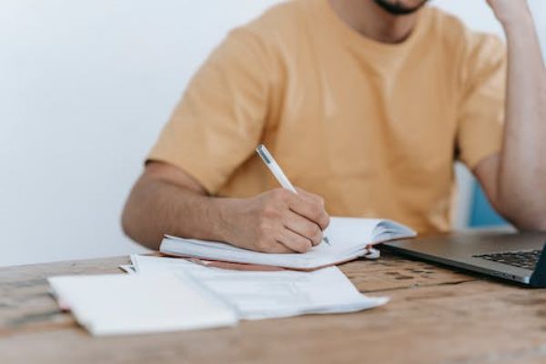 泰国国立法政大学硕士申请条件及留学费用