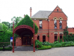 墨尔本大学留学费用研究生一年预估需要多少?