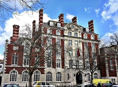 伦敦大学学院