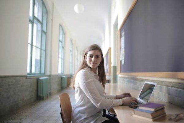 法国排名TOp10——法国商学院