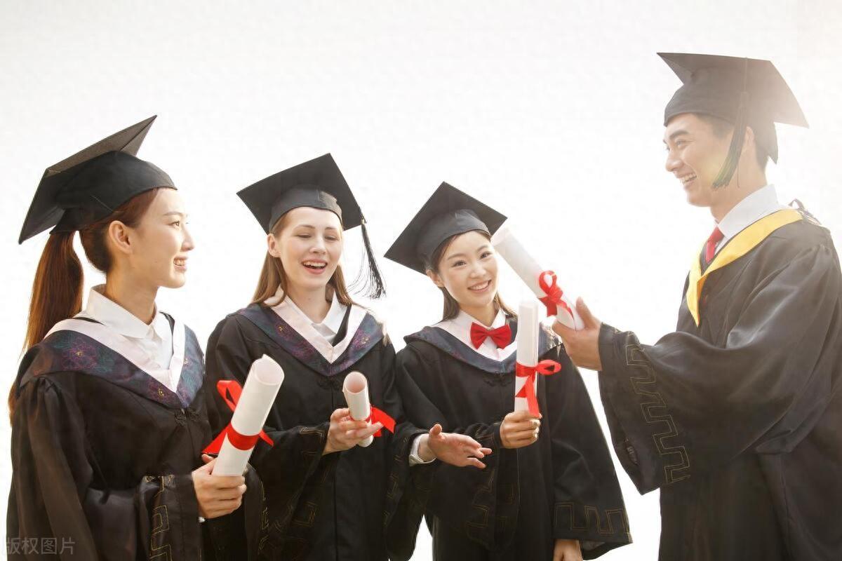 新加坡留学办什么电话卡好,新加坡留学的最佳选择中国移动CMl<i></i>ink电话卡介绍(图1)