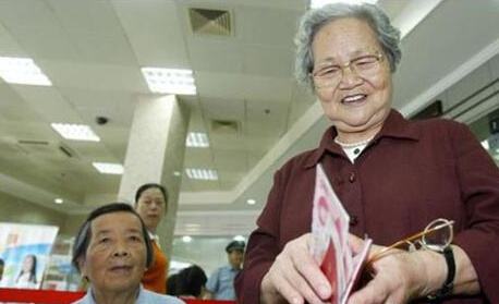 移民之后照样可以领取你的退休金，怕啥！