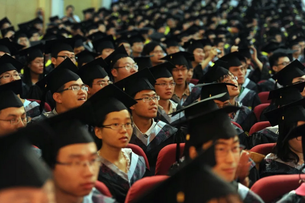 最严移民政策上路！川普新提案恐怕让几十万华人被迫回国