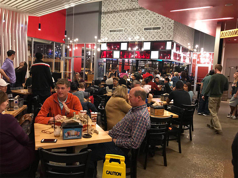 美国EB1C跨国经理人移民项目——海鲜壹站现场认购会