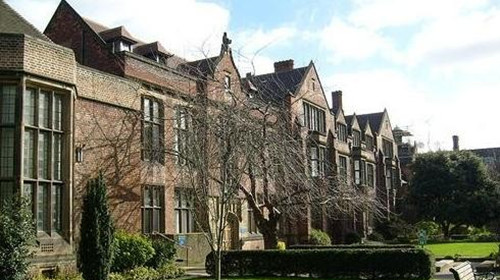 幸福感最强的英国大学排行，绝对让你乐而忘返