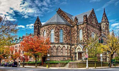 我们找到了最适合中国人的海外第二家园