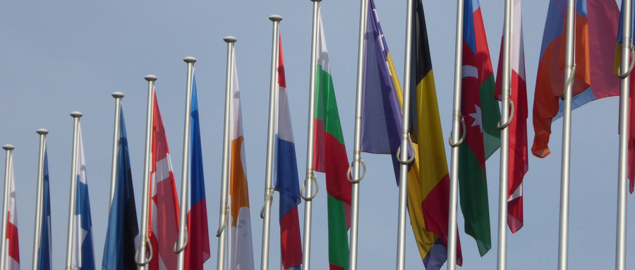 德国、法国、意大利告急，欧洲进入分崩离析的前夜？