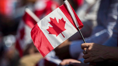 华人入籍正火热，百万移民在路上