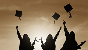 高考“独木桥”太难？那花那花35万给孩子上清华的机会，你愿意吗？