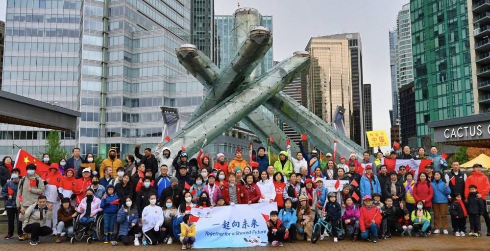 1646820183275452.jpg 扎心事实:难民定居加拿大竟比中国白领移民加拿大更容易!