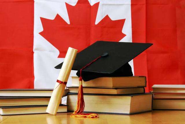 家长持有工签，子女在加拿大上大学可以省学费