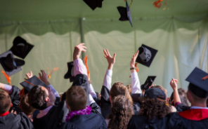 美国留学移民希望渺茫