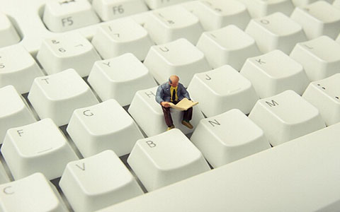 英国留学占位费时效