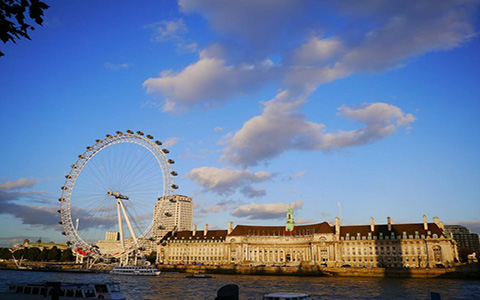 332.jpg 解读英国留学很多人选择会计专业的原因