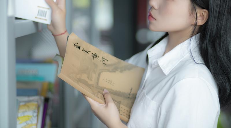 西班牙马德里欧洲大学在2022年的qs世界排名第几名？