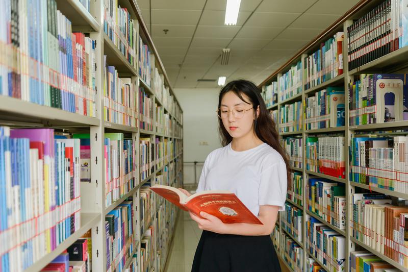 德国达姆施塔特工业大学2022年qs世界大学排名是第几名？