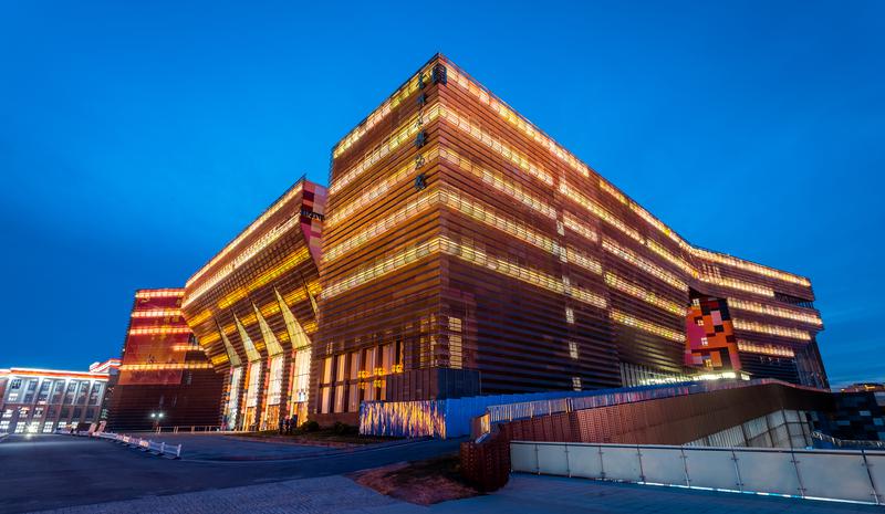 英国东安格利亚大学留学硕士学费每年多少？