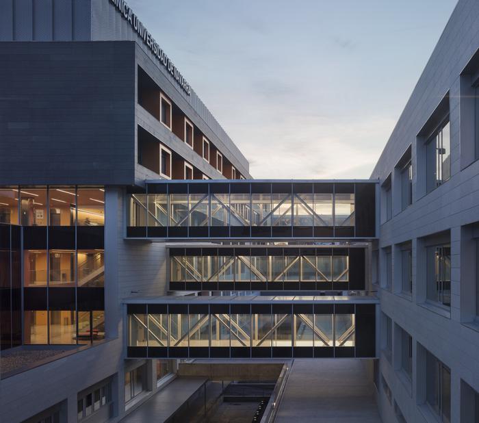 纳瓦拉大学申请条件